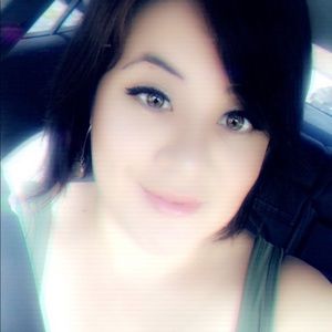 Meet your Posher, Dalila